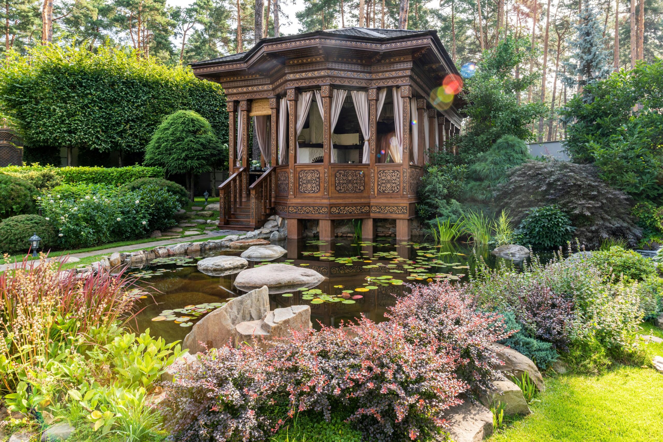 Pavillon im Garten